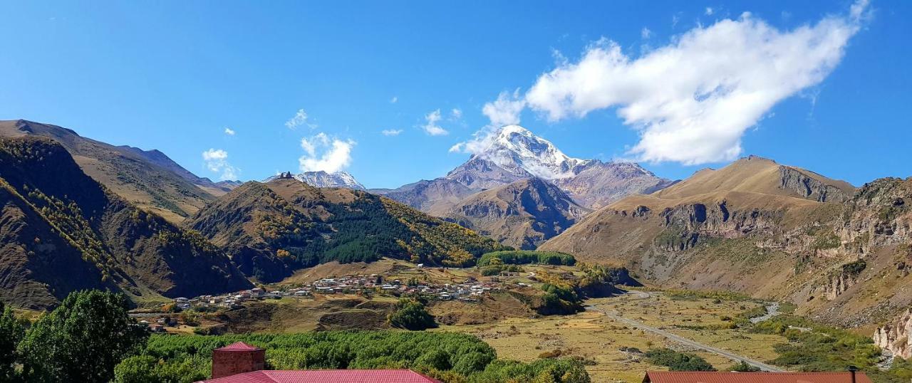 North Kazbegi Hotel Exterior photo